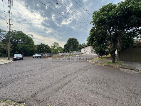 TERRENOS, Rua dos Pinheiros