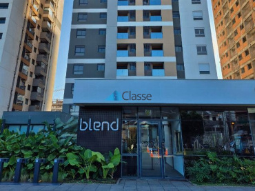 Apartamento para Locação em Maringá - PR, Zona 08