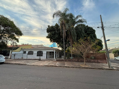 CASAS, Rua Flamboyant