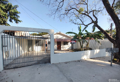 CASAS, Rua dos Ipês