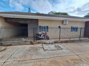 Casa para Venda em Mandaguari - PR, Jd Esplanada