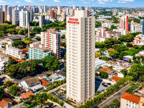 Apartamento para Venda em Maringá - PR, Zona 07