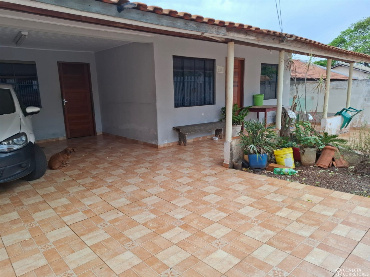 Casa para Venda em Maringá - PR, Cj Hab Requiao