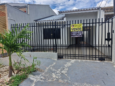 Casa para Venda em Maringá - PR, Jd Paris III