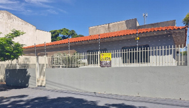 Casa para Locação em Maringá - PR, Zona 07
