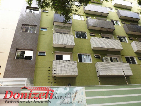 Apartamento para Venda em Maringá - PR, Zona 07