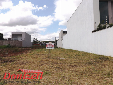 Terreno para Venda em Maringá - PR, Bom Jd