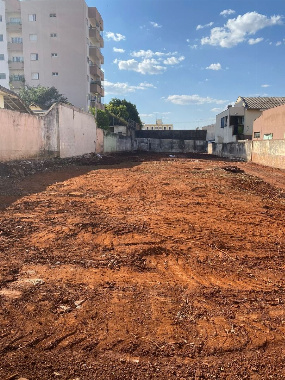 TERRENOS, Rua Belém