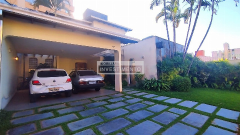 SOBRADOS, Rua País de Gales