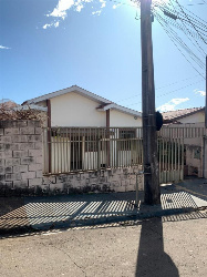 Casa para Venda em Londrina - PR, Santiago