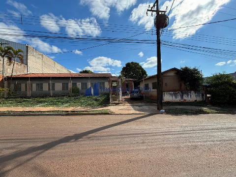 Terreno Comercial para Venda em Londrina - PR, Cilo 3
