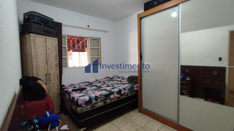 CASAS, Rua Flamboyant