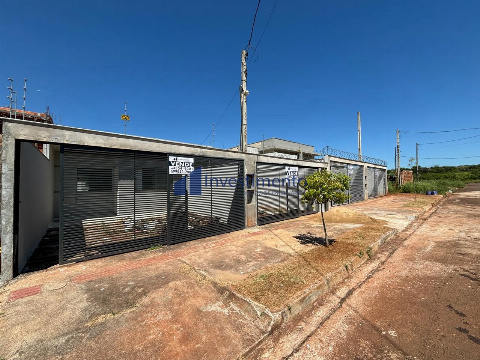 CASAS, Rua Juvenal Correa de Farias