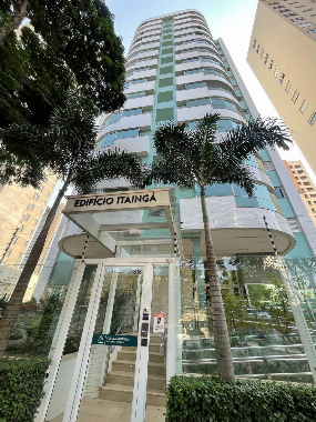 Apartamento para Venda em Maringá - PR, Zona 03