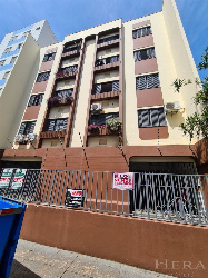 Apartamento para Venda em Maringá - PR, Zona 07
