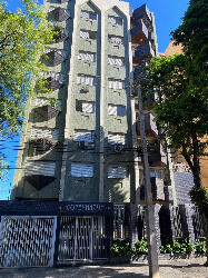 Apartamento para Venda em Maringá - PR, Zona 07