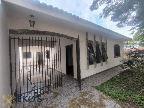 Casa para Venda em Maringá - PR, Zona 05