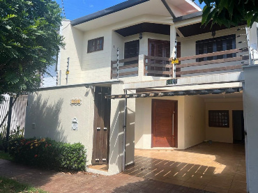 Sobrado para Venda em Maringá - PR, Jd Iguaçu