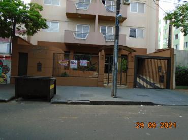 Apartamento para Locação em Maringá - PR, Zona 07