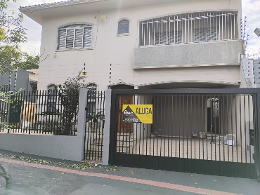Sobrado para Locação em Maringá - PR, Zona 05