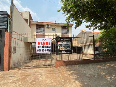 Sobrado para Venda em Maringá - PR, Jd dos Pássaros