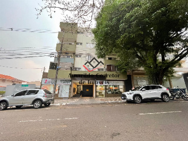 Apartamento para Venda em Maringá - PR, Zona 04