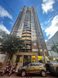 Apartamento para Venda em Maringá - PR, Zona 07