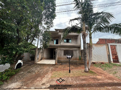 Sobrado para Venda em Maringá - PR, Jd dos Pássaros