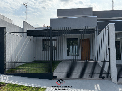 Casa para Venda em Maringá - PR, Jd Olímpico