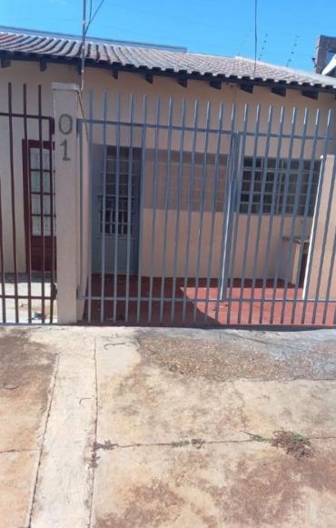Casa para Locação em Dourados - MS, Santa Quitria