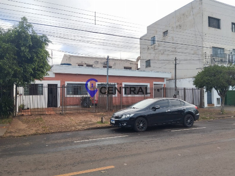 Casa Assobradada para Venda em Dourados - MS, Jd Água Boa