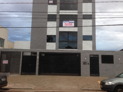 APARTAMENTOS, Rua Cariovaldo Ferreira
