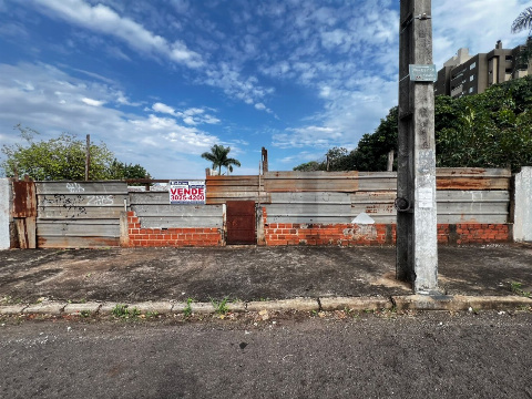 TERRENOS, Rua Pioneiro Waldemar Lingiardi