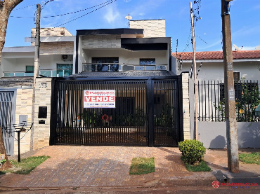 Sobrado para Venda em Maringá - PR, Jd Paris