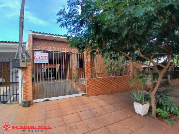 Casa para Venda em Maringá - PR, Zona 31