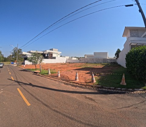 TERRENOS, Avenida Presidente Tancredo Neves