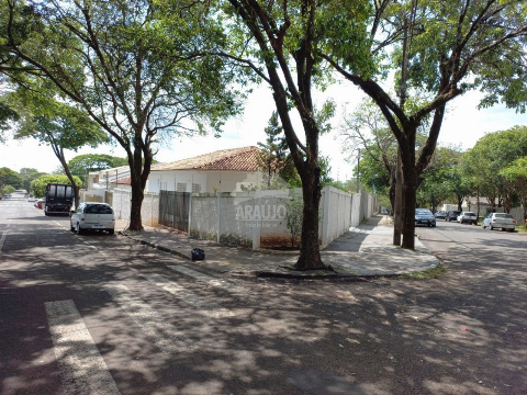 Casa para Venda em Paranavaí - PR, Jd América