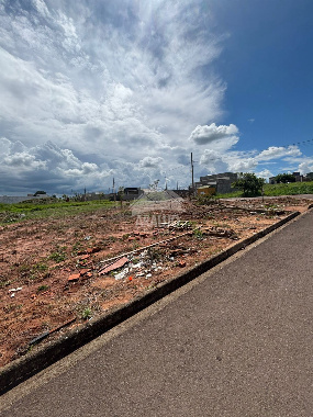 TERRENOS, Rua Mário Borghi