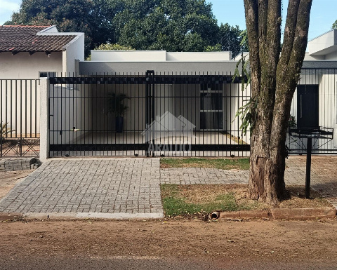 Casa para Venda em Paranavaí - PR, Jd Simara