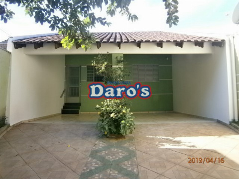 Casa para Venda em Maringá - PR, Zona 08