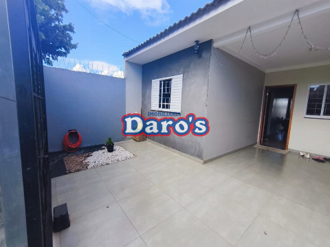 Casa para Venda em Sarandi - PR, Jd Universal