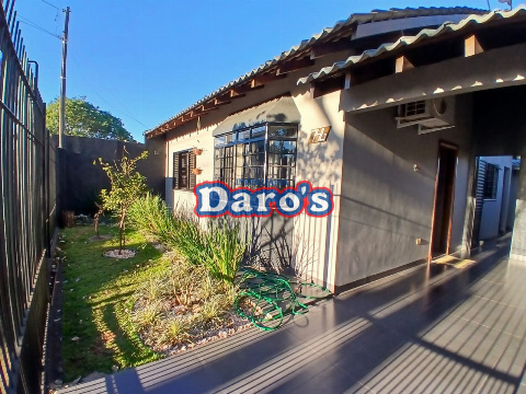 Casa para Venda em Maringá - PR, Cj Hab Requiao