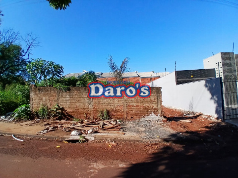 TERRENOS, Rua Valter Viaro
