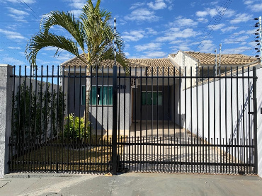 Casa para Venda em Sarandi - PR, Jd Leblon