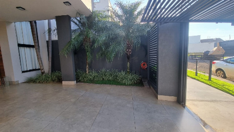 Casa para Venda em Maringá - PR, Bom Jd