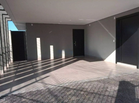Sobrado para Venda em Maringá - PR, Zona 05