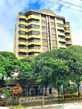 Apartamento para Venda em Maringá - PR, Zona 05