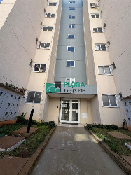 Apartamento para Locação em Maringá - PR, Zona 08