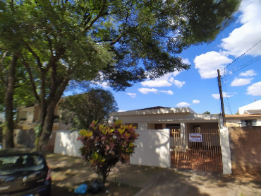 Casa para Locação em Maringá - PR, Zona 05