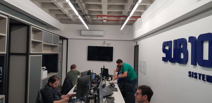 Sala Comercial para Venda em Maringá - PR, Zona 01 Centro